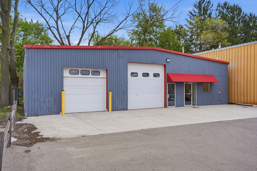 3499 E Main St, Kalamazoo, MI for lease - Building Photo - Image 2 of 27