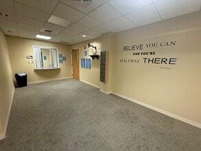 107 Mount Nebo Pointe Dr, Pittsburgh, PA for lease Interior Photo- Image 1 of 5