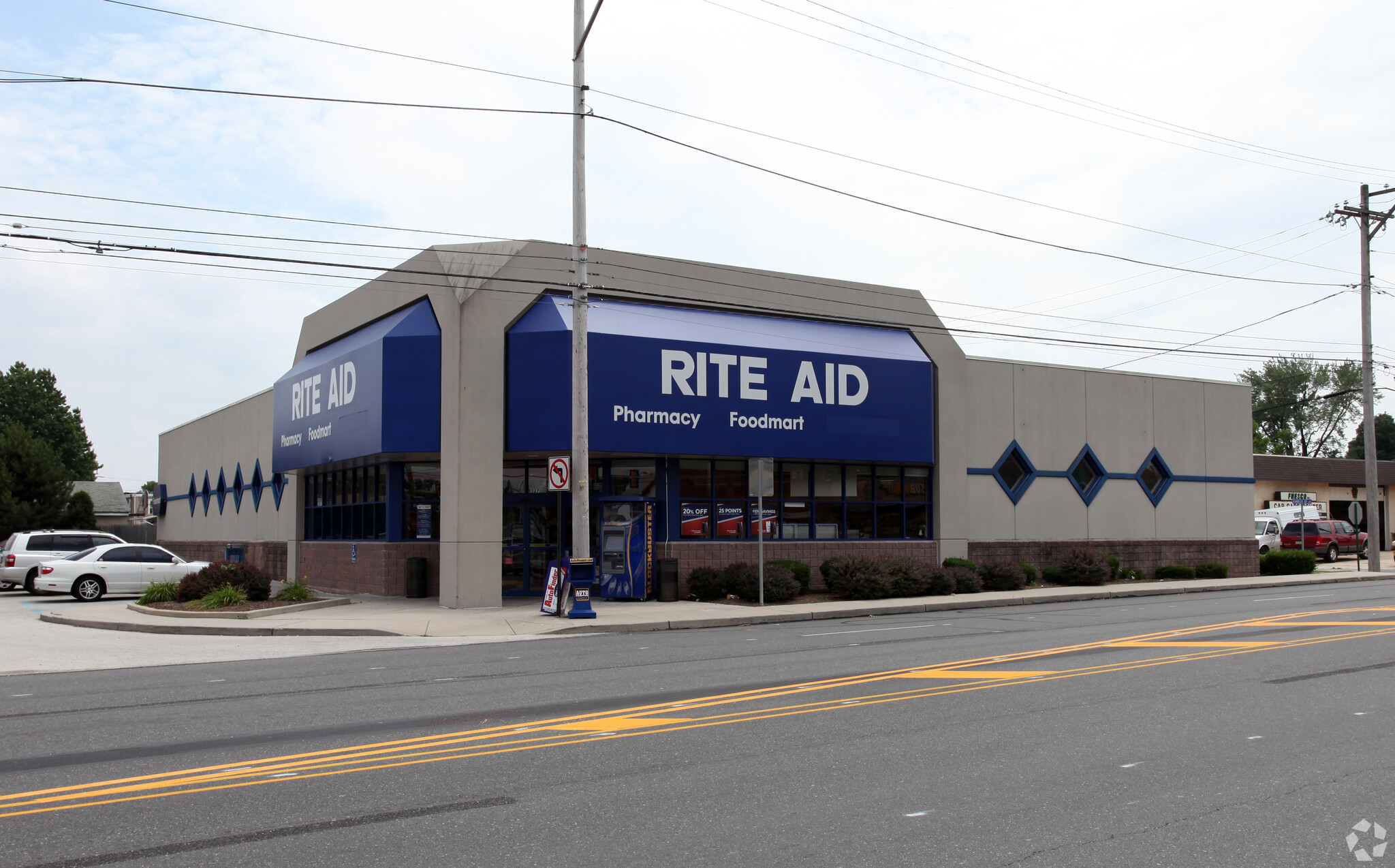 327 N Chester Pike, Glenolden, PA for lease Building Photo- Image 1 of 2