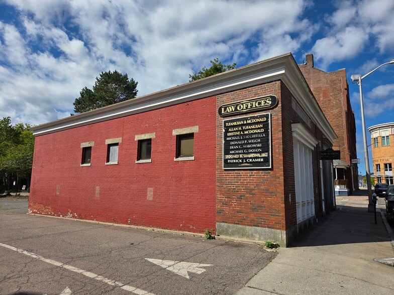 25 Crescent St, Brockton, MA for sale - Building Photo - Image 3 of 15