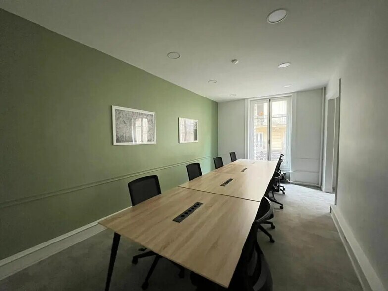 Office in 14-16 Boulevard Poissonnière, Paris for lease - Building Photo - Image 2 of 20