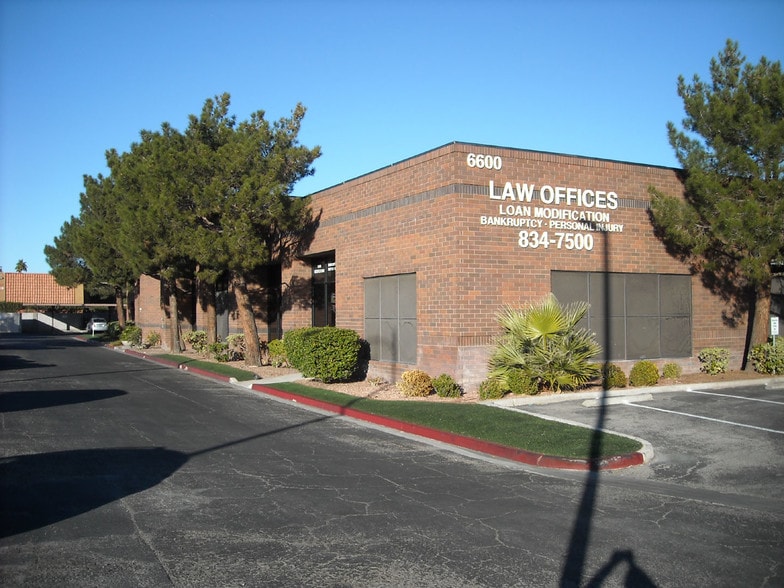 6600 W Charleston Blvd, Las Vegas, NV for lease - Building Photo - Image 1 of 9