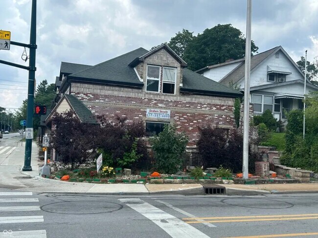 More details for 5066 E Michigan St, Indianapolis, IN - Retail for Sale