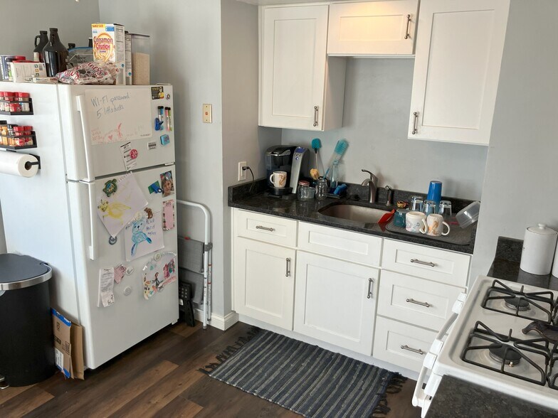 17105 Madison Ave, Lakewood, OH à vendre - Photo du bâtiment - Image 3 de 8