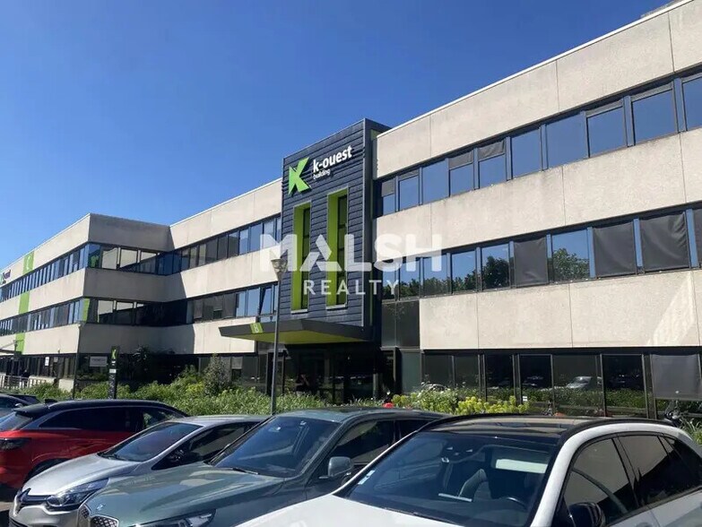 Office in Limonest for lease - Building Photo - Image 2 of 43