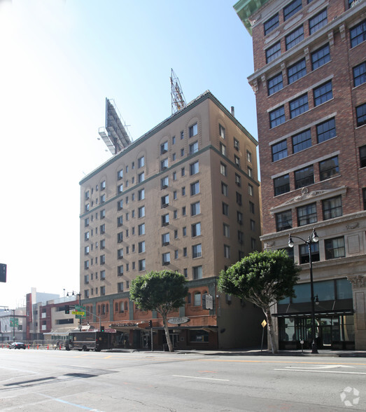 1637 Vine St, Los Angeles, CA à louer - Photo du bâtiment - Image 2 de 3