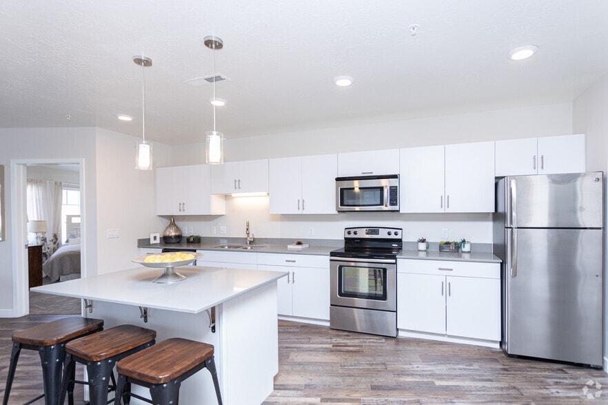 360 S State St, Orem, UT à louer - Photo intérieure - Image 2 de 28