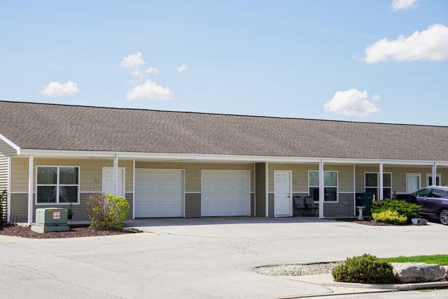 14203 Illinois Rd, Fort Wayne, IN à vendre - Photo du bâtiment - Image 3 de 7