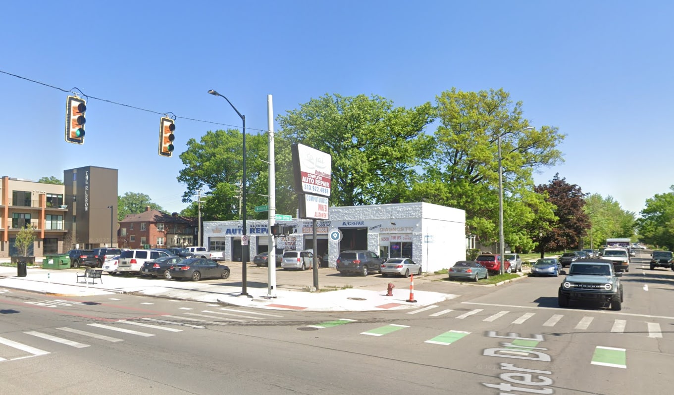 16500 E Warren Ave, Detroit, MI for lease Primary Photo- Image 1 of 9