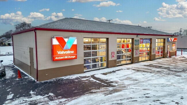 Plus de détails pour 3480 Delaware Ave, Buffalo, NY - Commerce de détail à vendre