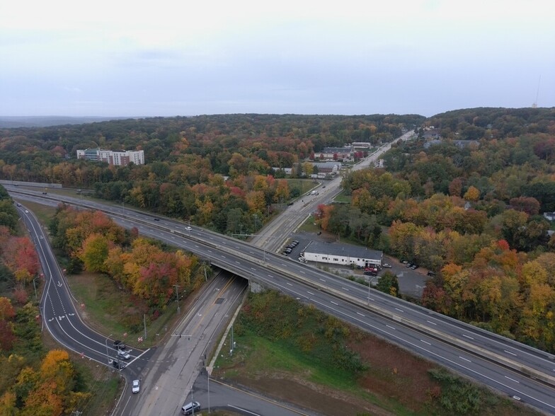 1937 Norwich New London Tpke, Uncasville, CT for sale - Building Photo - Image 2 of 11