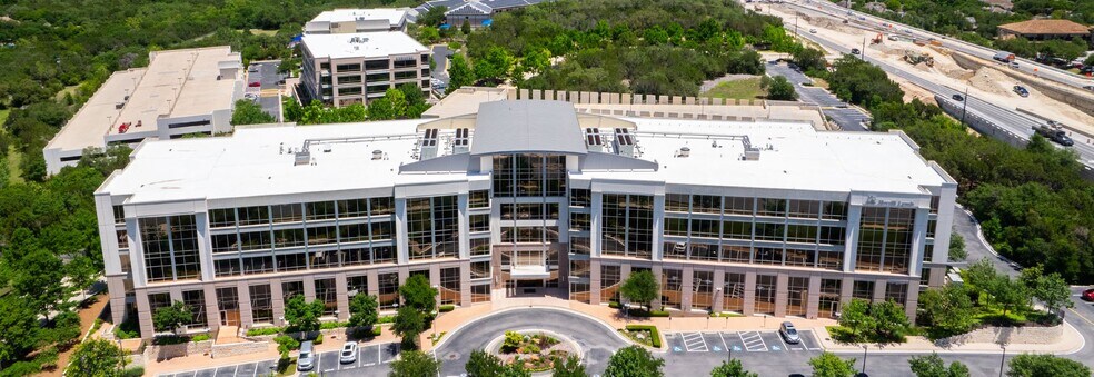 3700 N Capital Of Texas Hwy, Austin, TX à louer - Photo du bâtiment - Image 2 de 11