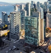 1500 W Georgia St, Vancouver, BC à louer Photo du bâtiment- Image 1 de 7