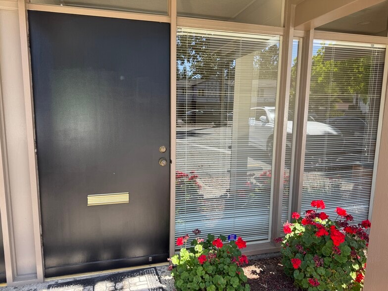 3450 Golden Gate Way, Lafayette, CA for lease - Building Photo - Image 3 of 4