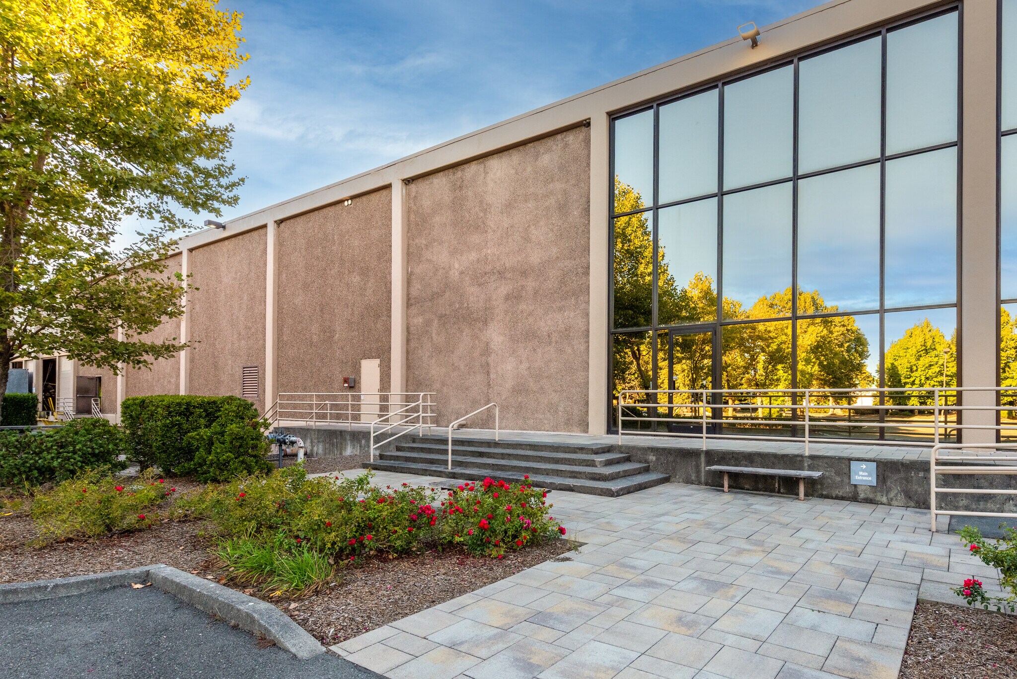 3800 Lakeville Hwy, Petaluma, CA for lease Building Photo- Image 1 of 7