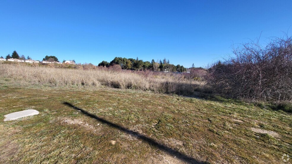 Carretera Madrid-Ávila, 23B, Herradón de Pinares, Ávila à vendre - Photo du bâtiment - Image 3 de 4