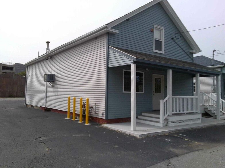 84-86 Kilvert St, Warwick, RI for sale - Building Photo - Image 2 of 10
