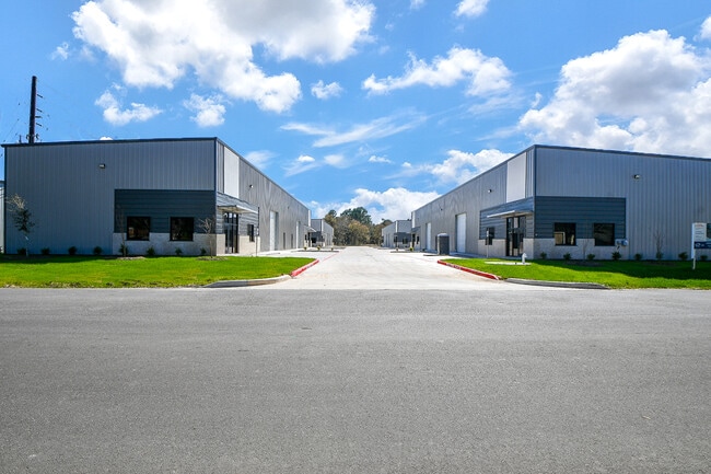 More details for 5713 13th St, Katy, TX - Multiple Space Uses for Lease