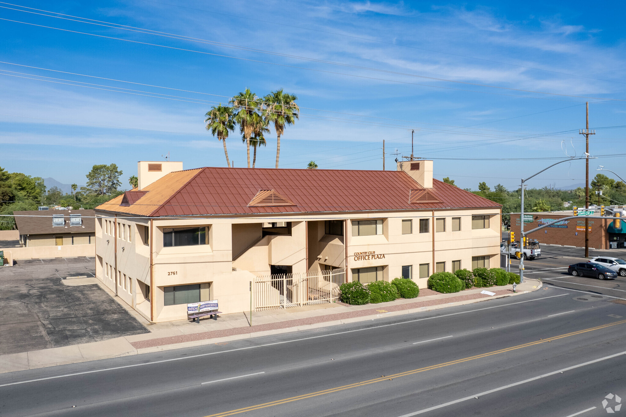 2761 N Country Club Rd, Tucson, AZ à louer Photo principale- Image 1 de 9