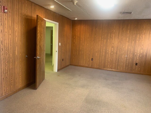 52 N 2nd St, Coplay, PA à louer - Photo du bâtiment - Image 2 de 14