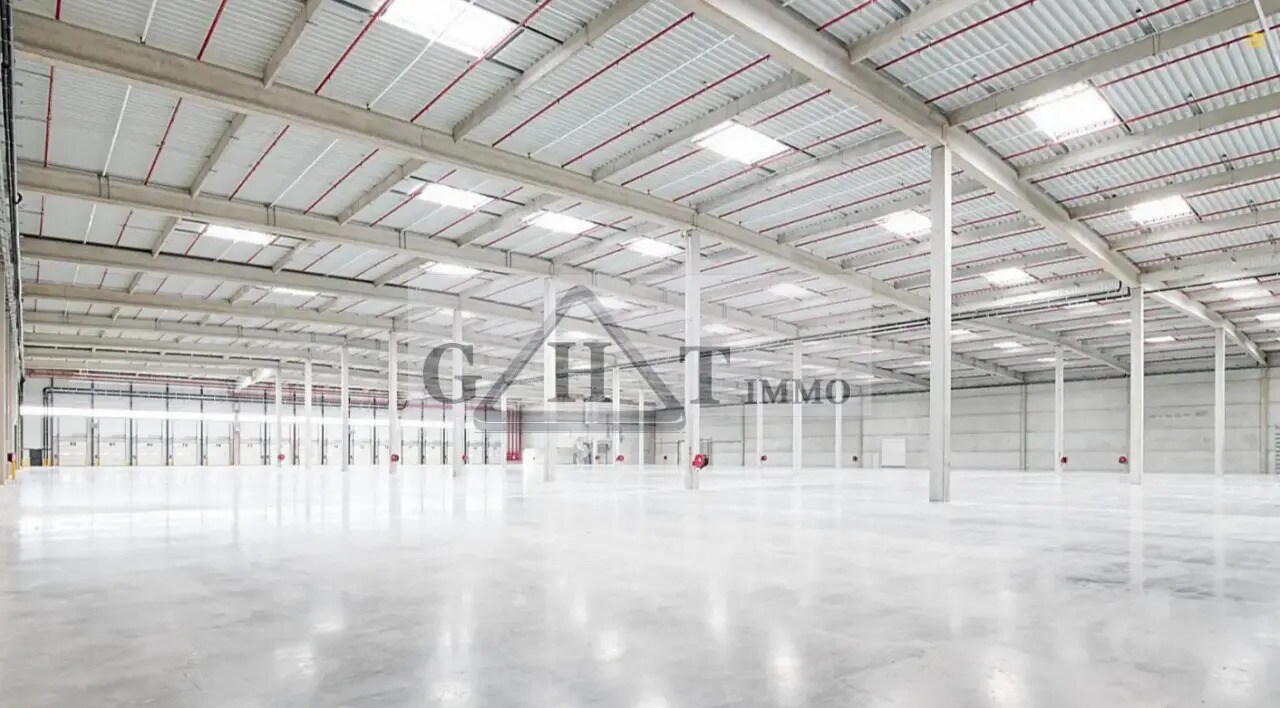 Industrial in Gretz-Armainvilliers for lease Building Photo- Image 1 of 4