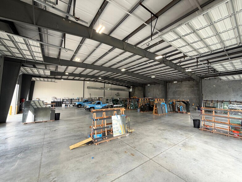 5530 W Sam Houston Pky N, Houston, TX à vendre - Photo intérieure - Image 3 de 4