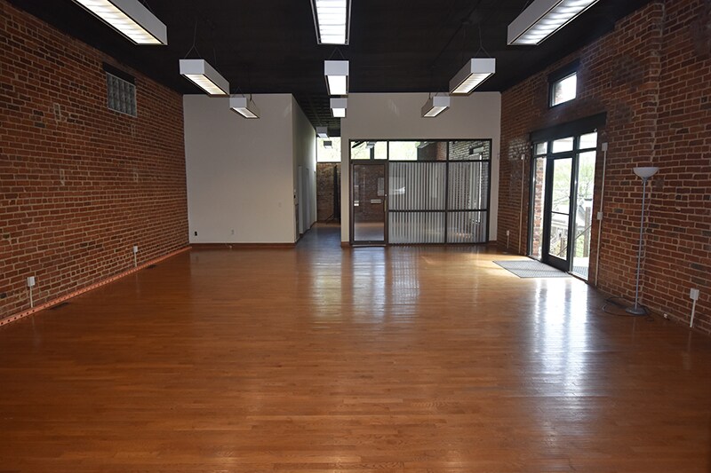 804 Central Ave, Chattanooga, TN à louer - Photo intérieure - Image 2 de 5