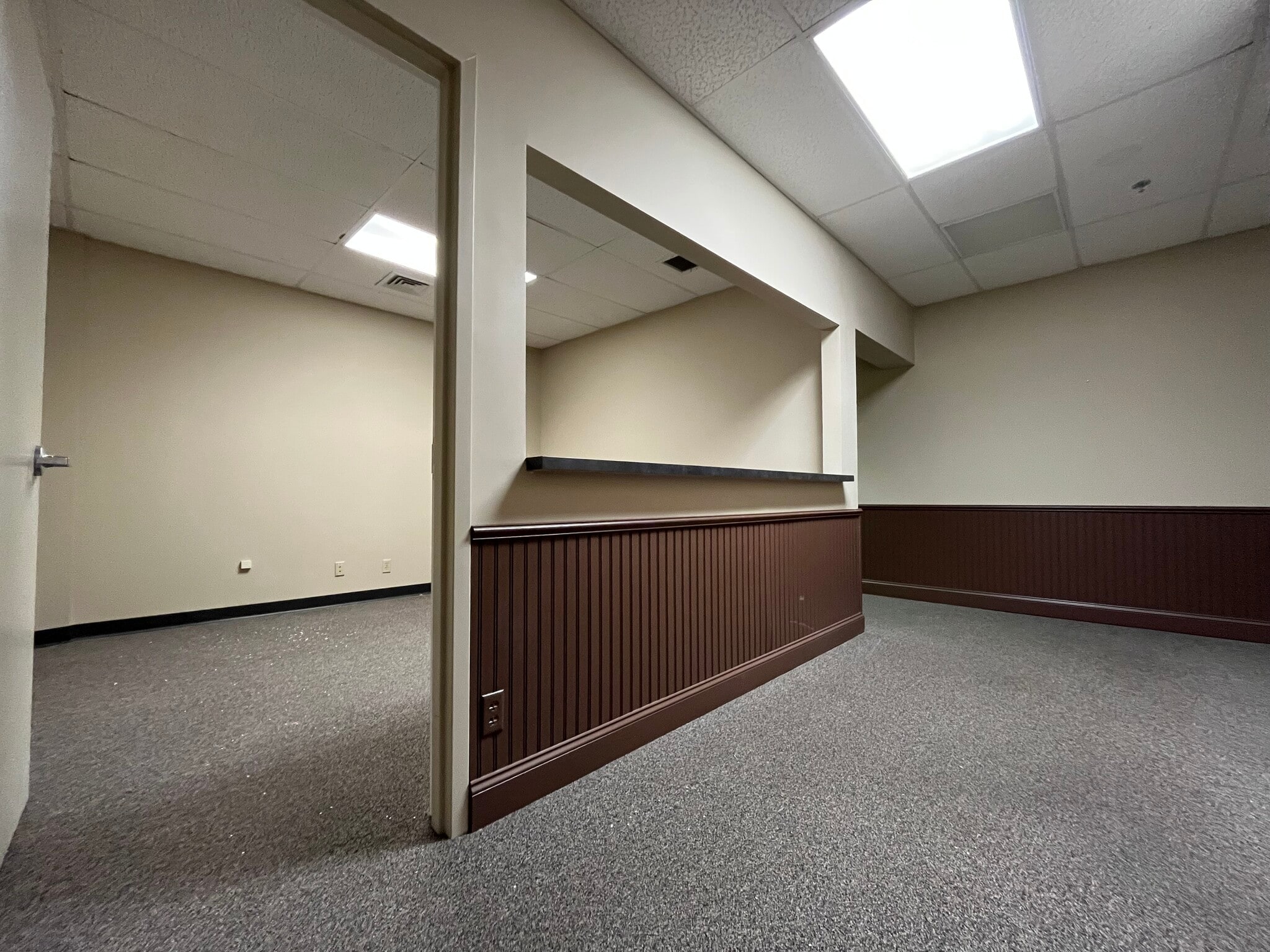 2-10 Elm St, Danvers, MA for lease Interior Photo- Image 1 of 9