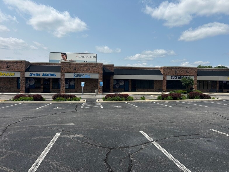 2906-2994 Hayden Rd, Columbus, OH à louer - Photo du bâtiment - Image 2 de 19