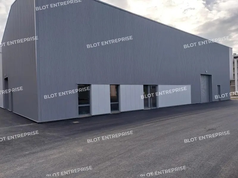 Flex in Saint-Brieuc for lease Building Photo- Image 1 of 7