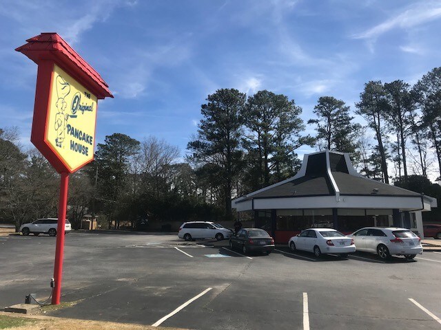 5099 Memorial Dr, Stone Mountain, GA for lease - Building Photo - Image 2 of 9