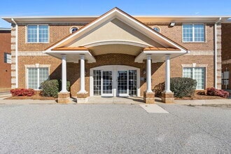 300-390 Racetrack Rd, McDonough, GA à louer Photo du bâtiment- Image 1 de 6