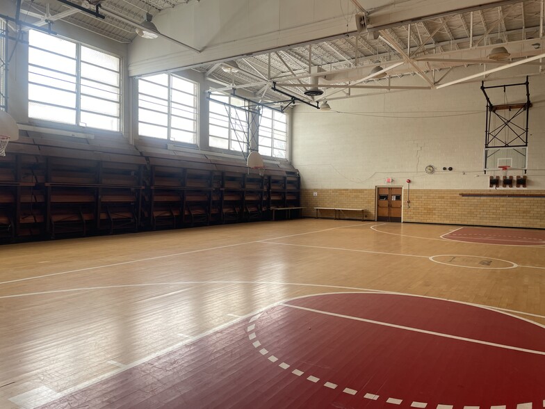 1230 Palmyra Rd, Warren, OH for sale - Building Photo - Image 2 of 21