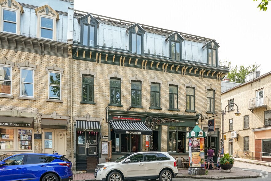 475 Rue Saint-Jean, Québec, QC à vendre - Photo du bâtiment - Image 2 de 2