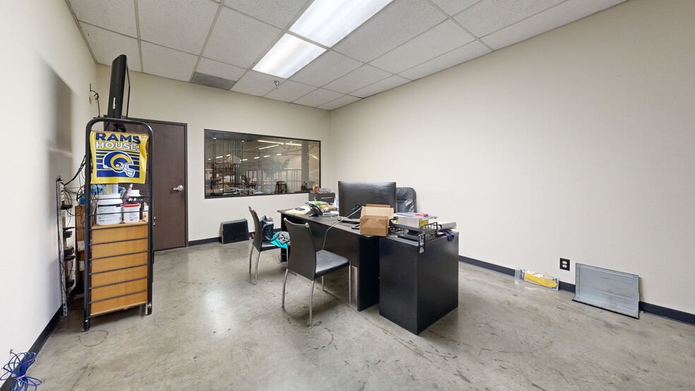 5801 S Alameda St, Los Angeles, CA à vendre - Numérisation 3D de Matterport - Image 3 de 33