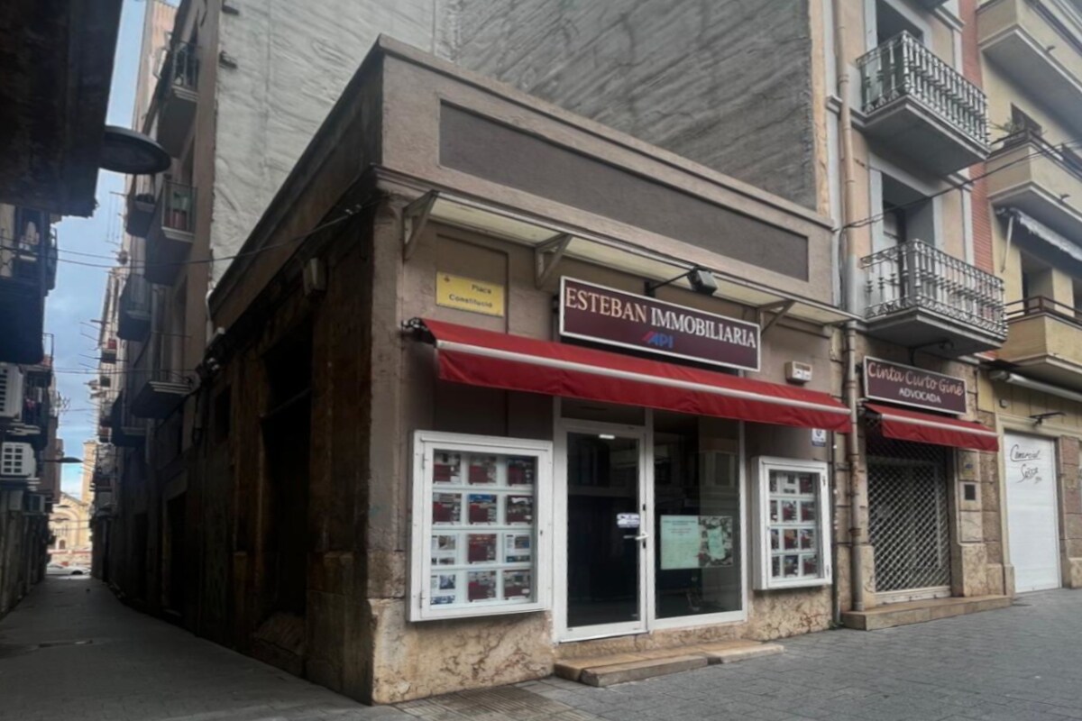 Retail in Tortosa, Tarragona for sale Primary Photo- Image 1 of 4