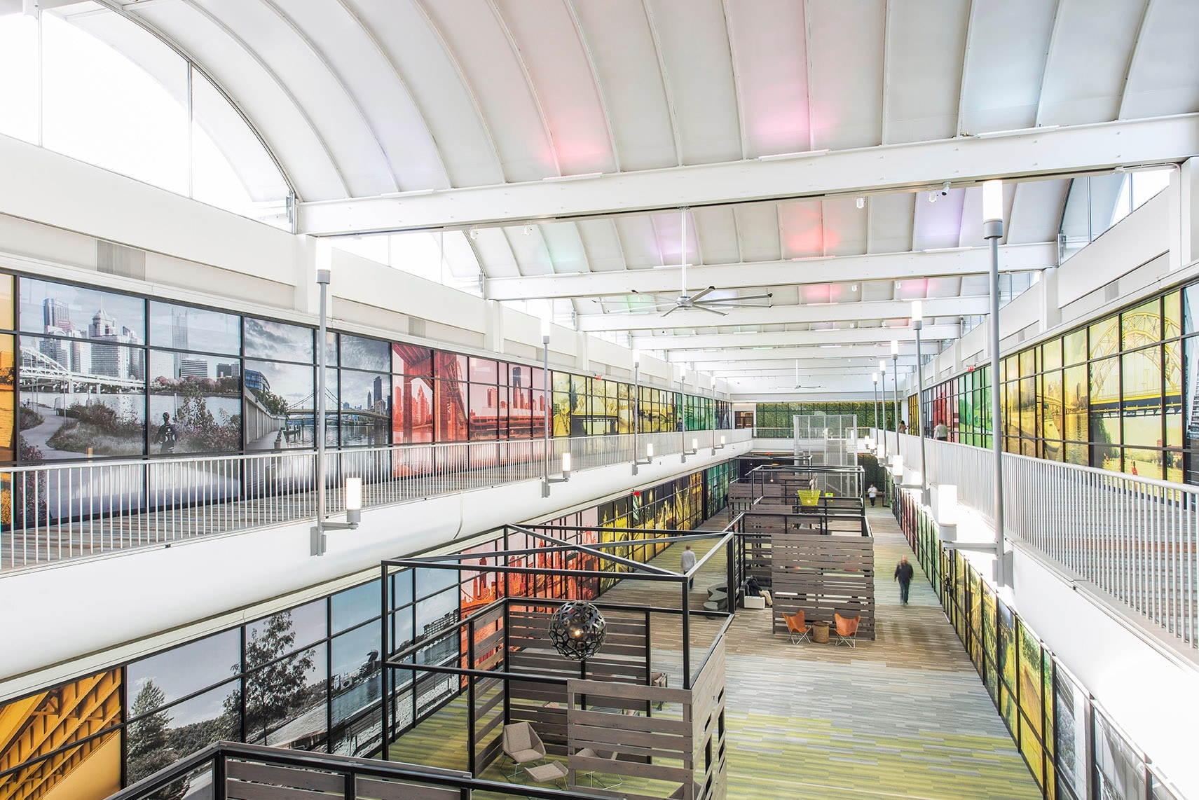 100 S Commons, Pittsburgh, PA for lease Primary Photo- Image 1 of 26