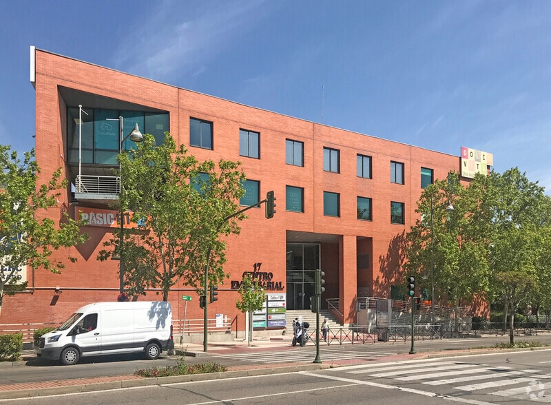 Avenida de España, 17, Alcobendas, Madrid for lease - Primary Photo - Image 1 of 1
