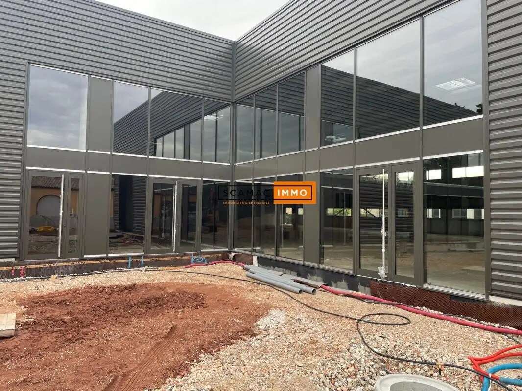 Office in Ollioules for lease Building Photo- Image 1 of 6