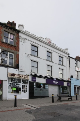 Plus de détails pour 28 Market Sq, Lisburn - Commerce de détail à vendre