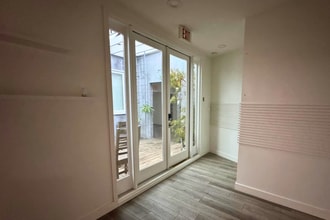 10871-10885 Washington Blvd, Culver City, CA à louer Photo intérieure- Image 1 de 6