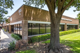 Plus de détails pour 1805 Royal Ln, Dallas, TX - Local d'activités à louer