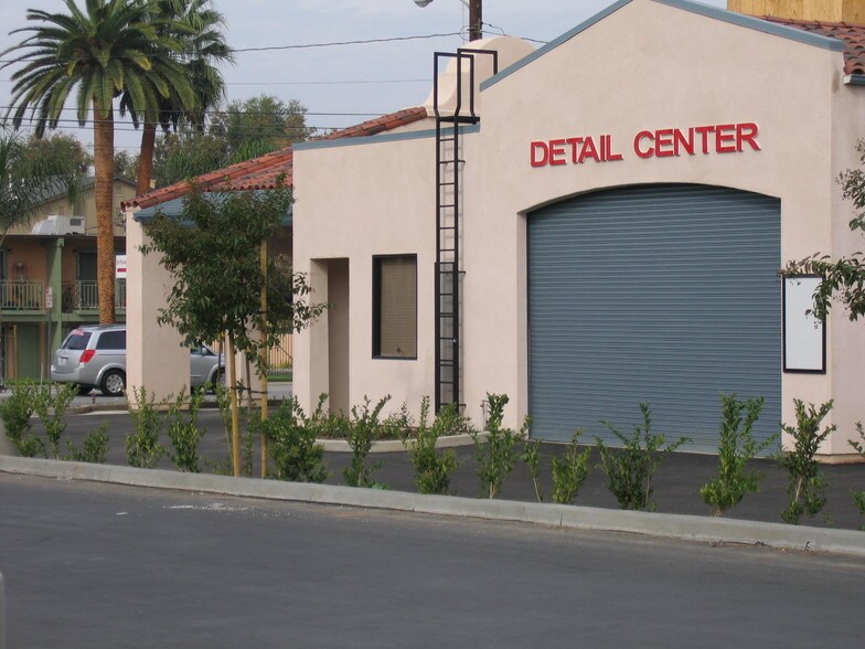 870 S Citrus Ave, Azusa, CA à vendre - Photo du bâtiment - Image 2 de 16