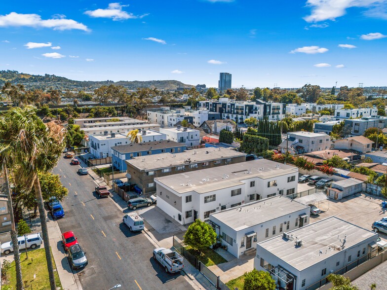 2325 S Ridgeley Dr, Los Angeles, CA for sale - Building Photo - Image 3 of 34