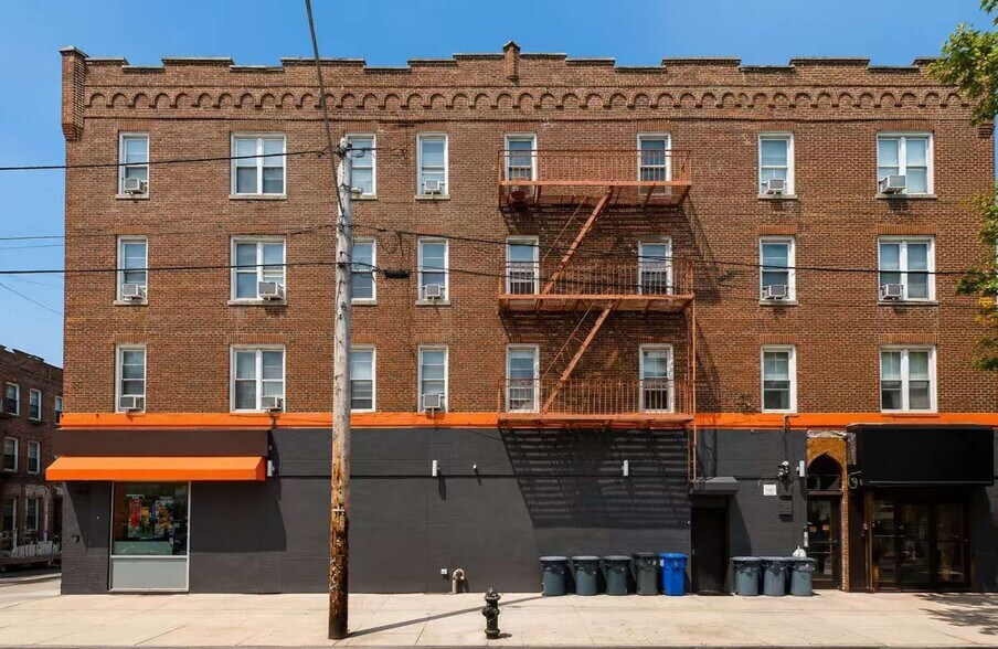 203 Avenue U, Brooklyn, NY à vendre - Photo du bâtiment - Image 2 de 19