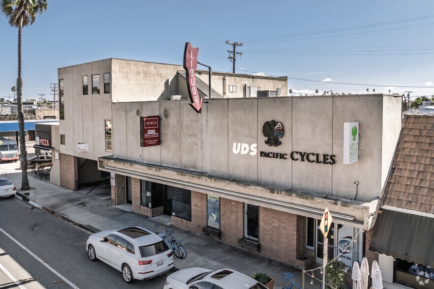 5764 E 2nd St, Long Beach, CA à louer - Photo du bâtiment - Image 1 de 9