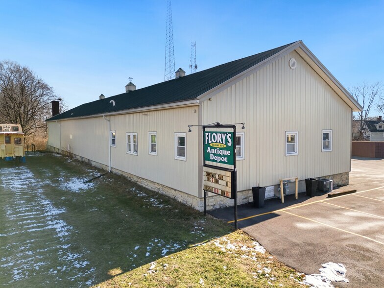 316 Hay Ave, Brookville, OH à vendre - Photo du bâtiment - Image 3 de 22
