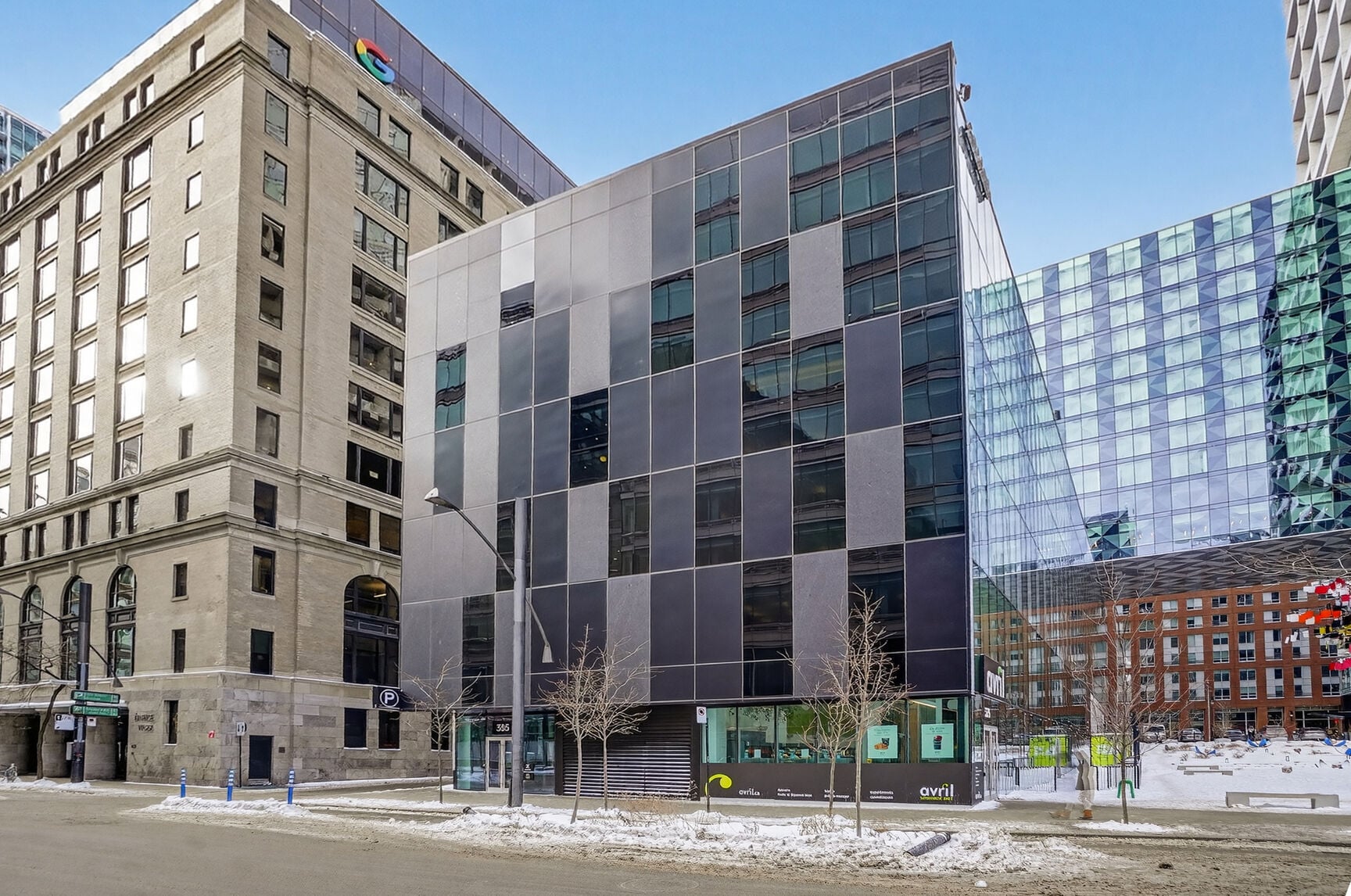 385 Viger Avenue W Humaniti, Montréal, QC for lease Primary Photo- Image 1 of 10