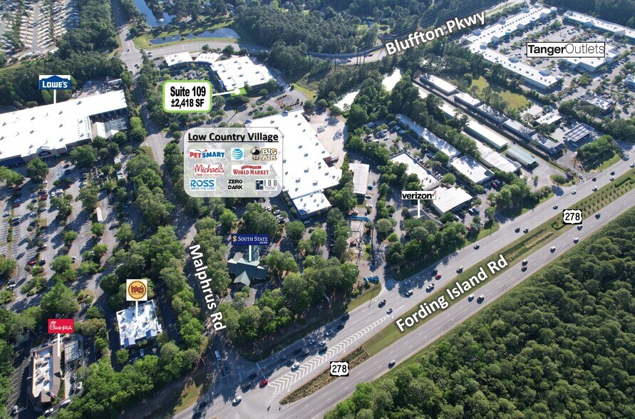 32 Malphrus Rd, Bluffton, SC à louer - Photo du bâtiment - Image 2 de 13