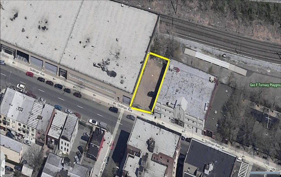 40-01 Skillman Ave, Long Island City, NY à louer - Photo du bâtiment - Image 2 de 2